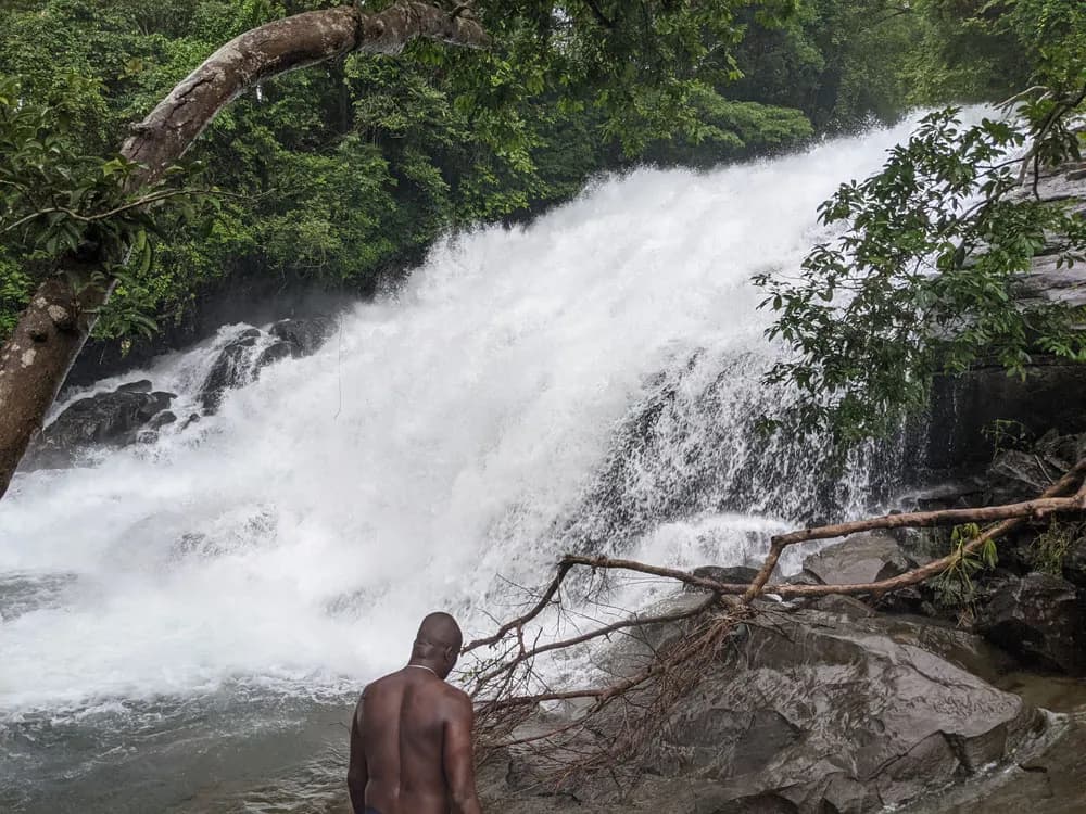Mambo Waterfall Adventure thumbnail 2